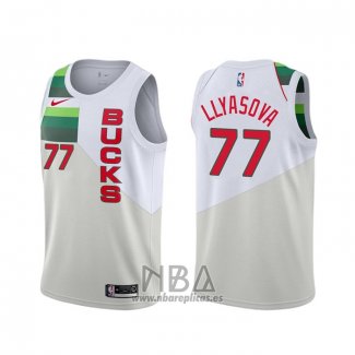 Camiseta Milwaukee Bucks Ersan Llyasova NO 77 Earned Blanco