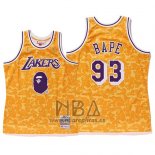 Camiseta Los Angeles Lakers Bape NO 93 Mitchell & Ness Amarillo