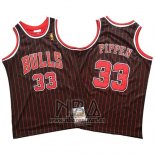 Camiseta Chicago Bulls Scottie Pippen NO 33 Mitchell & Ness Negro