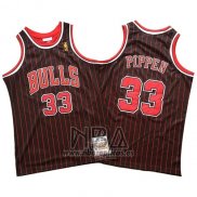 Camiseta Chicago Bulls Scottie Pippen NO 33 Mitchell & Ness Negro